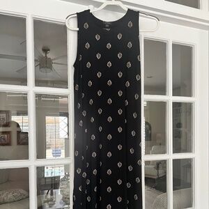 Sleeveless dress